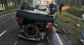 Юный водитель без прав перевернул легковой автомобиль под Ухтой
