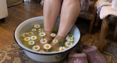 2 пакетика ромашки в тазик — и обычная вода превращается в успокаивающую ванночку для стоп