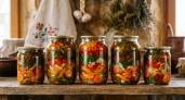 Суповая заправка на зиму в банках: 3 простых, но вкусных рецепта с капустой и томатами