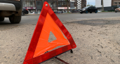 Под Ухтой водитель Skoda Octavia врезался в дорожный знак