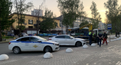 Грузовик Shacman опрокинулся на объездной дороге в Коми 