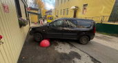 Житель Коми не поставил машину на ручник и попал под колёса авто