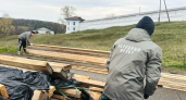 Волонтёры разобрали завалы после пожара в Троице-Стефано-Ульяновском монастыре в Коми 