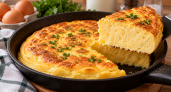 Научили готовить вкуснятину на завтрак за 5 минут: 2 яйца + творог — тает во рту как нежнейшее суфле