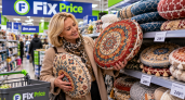 В Fix Price скупаю «марокканские» сидушки по 3 штуки: на стулья не кладу — прилепила веером, и зеркало теперь как из восточного дворца