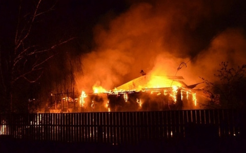 Житель Коми заживо сгорел в собственном доме