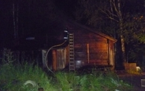 В Коми загорелся многоквартирный дом (фото)
