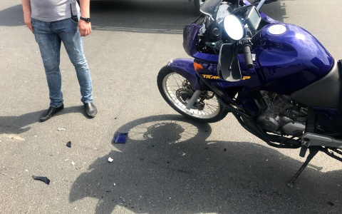 В Коми подросток на мотоцикле сбил собаку и сам попал в больницу