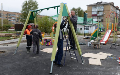 Детской площадкой Сосногорска запретили пользоваться подросткам