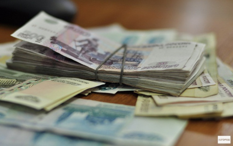 Ухтинец под безобидным предлогом присвоил более 600 тысяч рублей