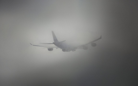 Самолет из Ухты не мог приземлиться в Санкт-Петербурге из-за тумана
