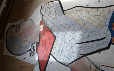 Из чего будет сделана новая мозаика в ухтинском Центре Карчевского?