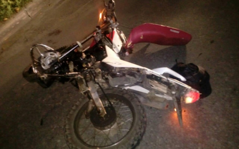 В Коми пьяный мотоциклист без прав устроил ДТП