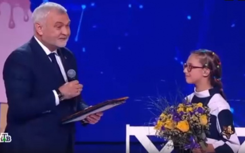 Глава Коми поздравил Валерию Верногорову с участием в конкурсе "Ты супер!"