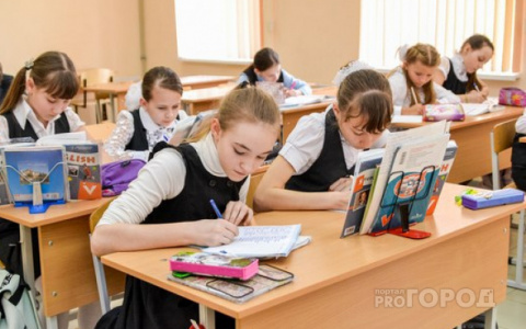 Кто из педагогов получит новую надбавку в 15 тысяч рублей