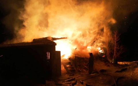 В деревне Коми во время пожара погибла женщина