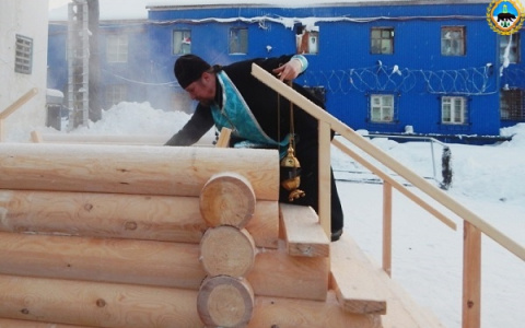 Осужденные в Коми смыли грехи на крещенских купаниях