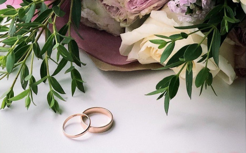 Ухтинцы не смогут пожениться в День всех влюбленных