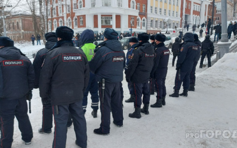 Госдума повысила штрафы за нарушения на несанкционированных митингах