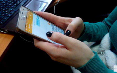 Ухтинские школьники не смогут использовать смартфоны для учебы