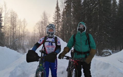В Ухте велосипедисты-экстремалы путешествуют и в 40-градусные морозы