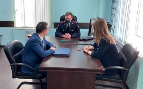 Полиция Ухты провела профилактическую работу с представителями банков и предприятий