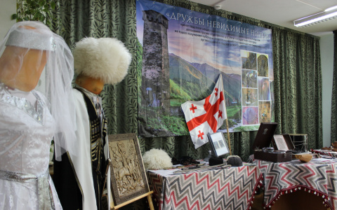 «Путешествие из Коми в Грузию»: в Ухте прошла выставка коми и грузинской утвари