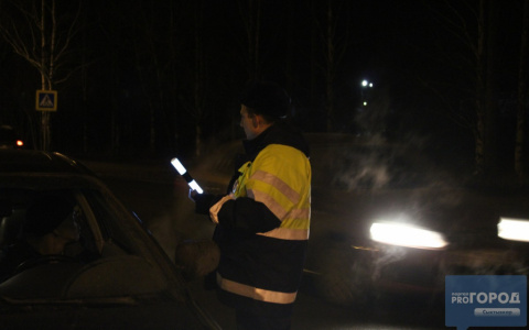 Инспектор ГИБДД из Коми получил свое наказание за кумовство