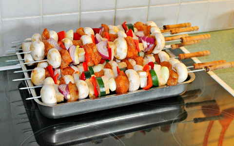 Через 15 лет россияне станут вегетарианцами: натуральное мясо "уходит в прошлое"?