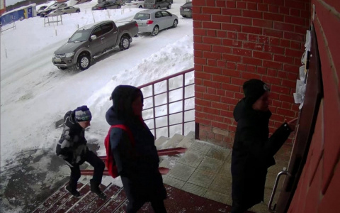 Ухтинские вандалы заставили местных мамочек умолять о пощаде