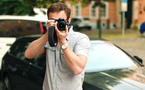 В Ухте заметили подозрительного мужчину с фотоаппаратом возле детского сада