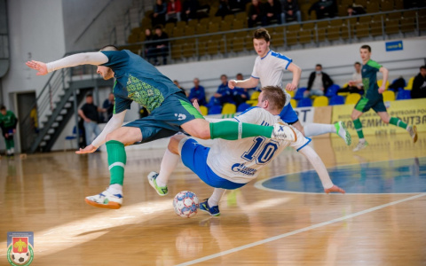 Спортсмены из Ухты стали чемпионами Коми по мини-футболу