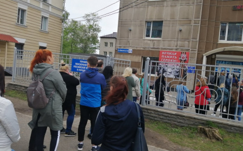 В Госдуму внесли закон о понижении пенсионного возраста и устранении Пенсионного Фонда