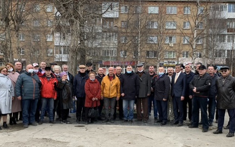 В Ухте почтили память погибших в 90-ые милиционеров