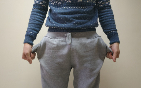 Среднему классу в России предрекли обнищание