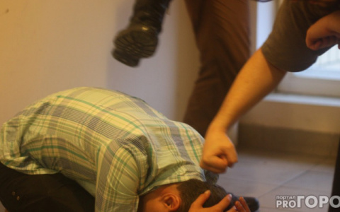 "Решили выпить": житель Коми жестоко избил до смерти друга