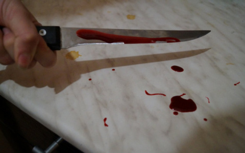 В Пермском крае школьник напал с ножом на учительницу физики