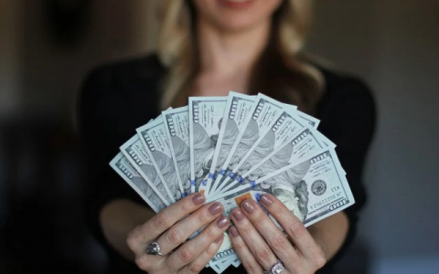 В Ухте мошенница обучила жителей "липовому" высшему образованию почти на 2 млн рублей