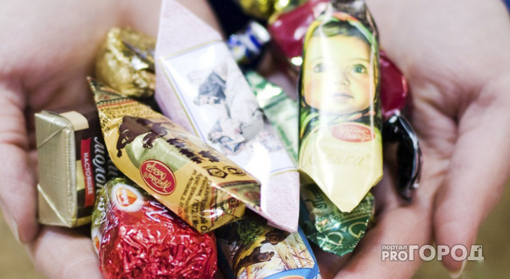 Худеем всей страной: В России предложили выделять продукты с излишним сахаром Худеем всей страной: В России предложили выделять продукты с излишним сахаром