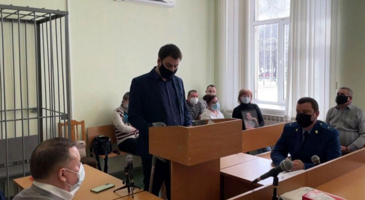 Виновный в гибели трёх девушек ухтинец отказывается признавать вину Виновный в гибели трёх девушек ухтинец отказывается признавать вину