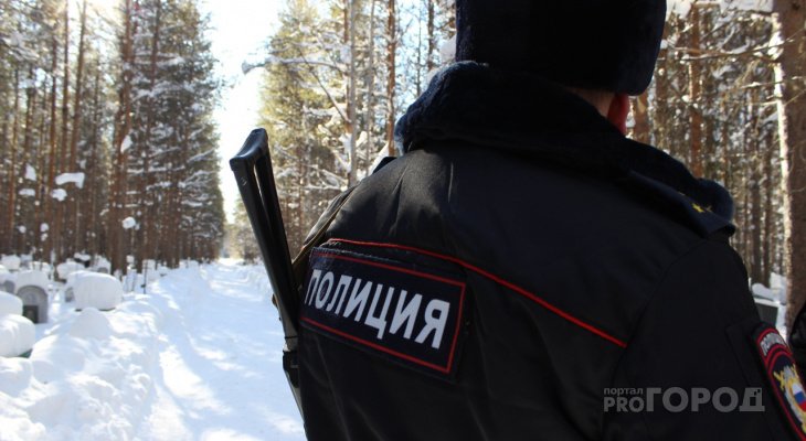 Мужчина, обматеривший полицейского на вокзале в Ухте, получил реальный срок Мужчина, обматеривший полицейского на вокзале в Ухте, получил реальный срок
