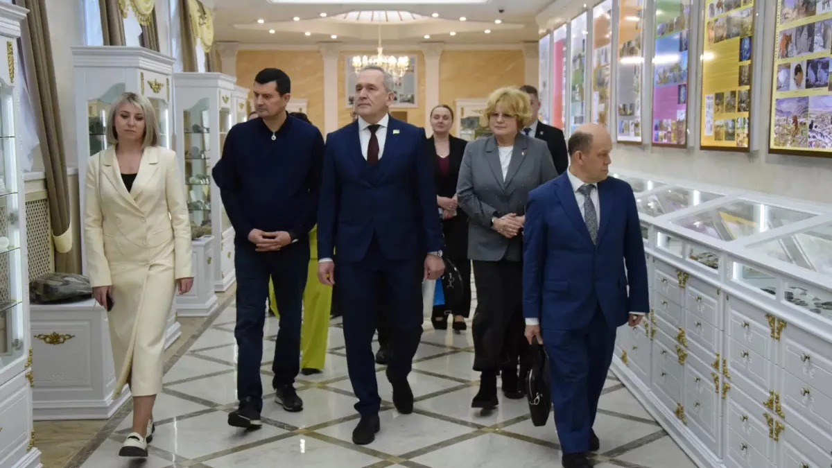 В Ухте обсудили гуманитарные связи и образовательное сотрудничество в ходе визита казахского консула