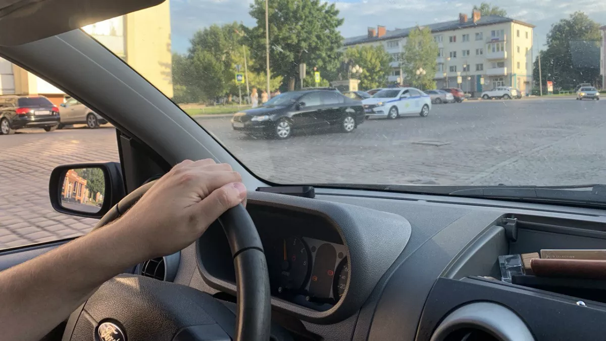 В России предложили запретить водителям отмечать патрули ГАИ в навигаторах