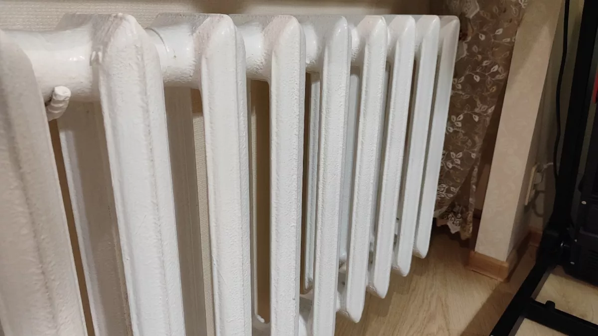 Не спешите менять чугунные батареи на современные радиаторы: вот почему старая сантехника даст фору новой