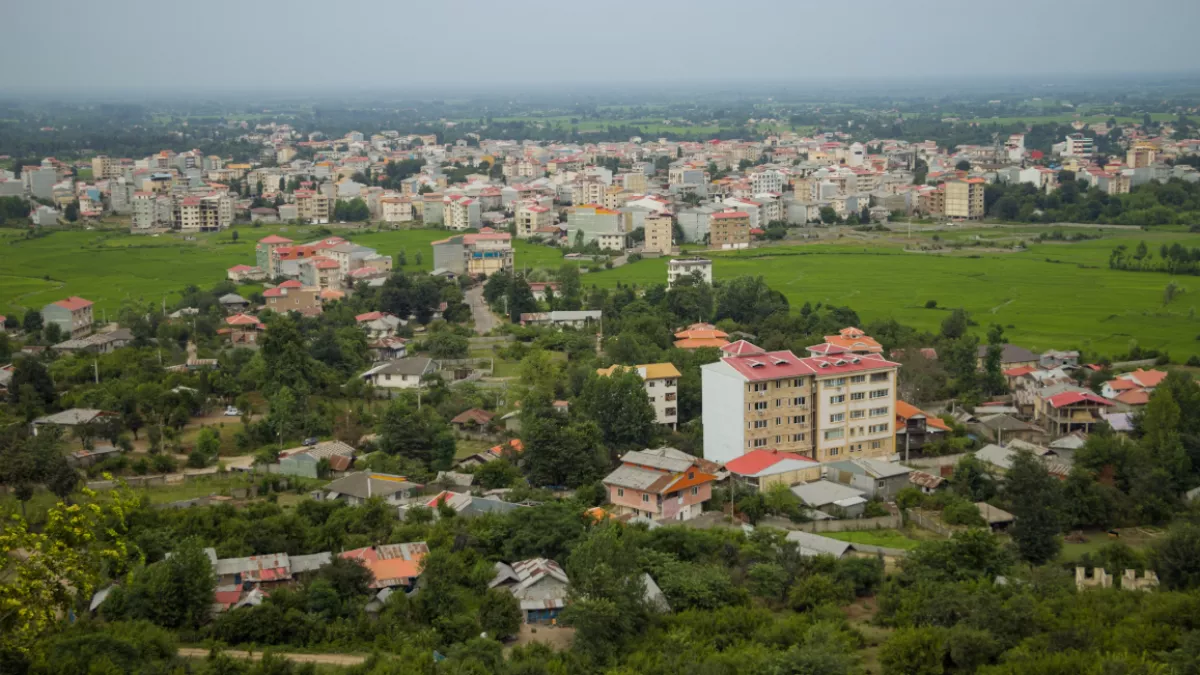 Попрошайки и разгромленные дома: российский турист поделился честным отзывом о популярном курорте