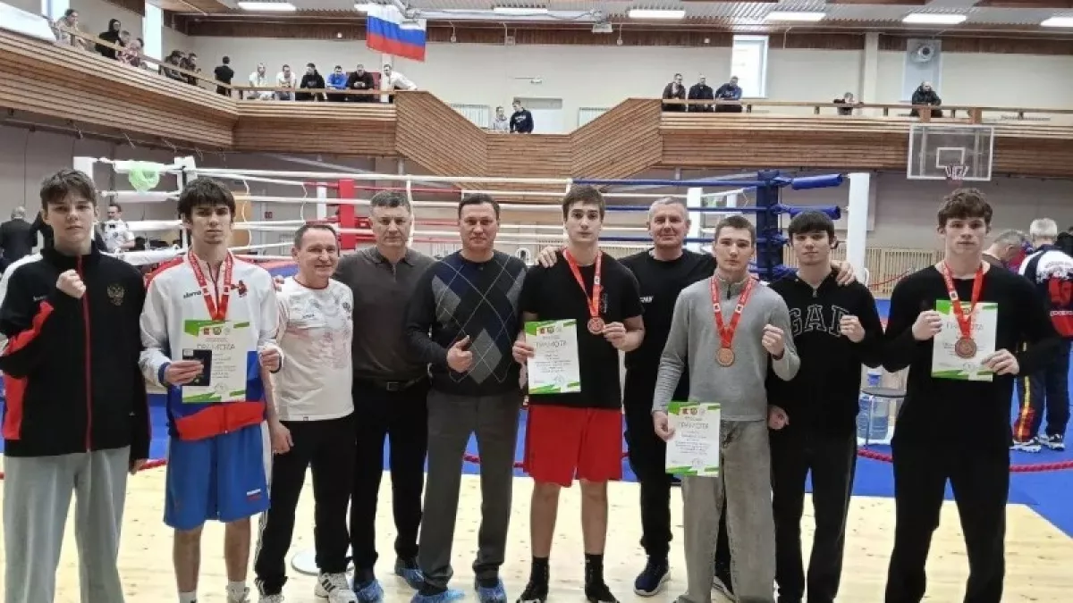 Боксеры из Коми завоевали восемь медалей на первенстве СЗФО в Череповце
