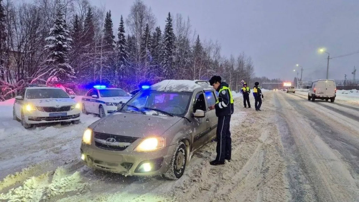 За что инспекторы ГАИ начали штрафовать водителей прямо в дорожной пробке