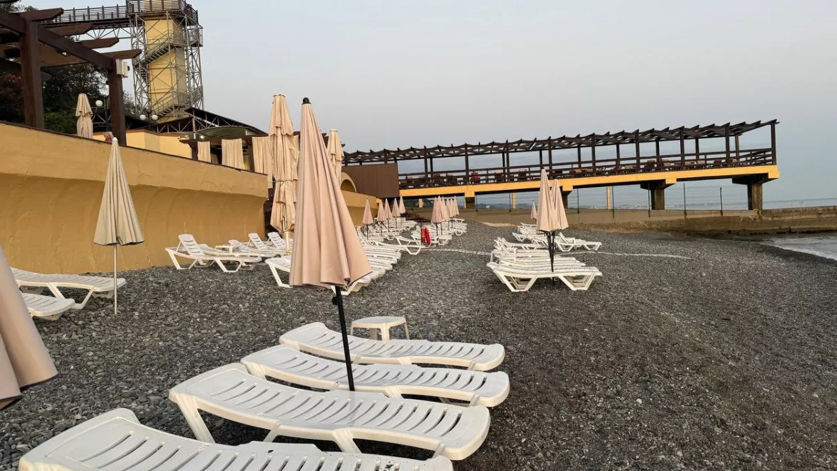 Ледяное море, невкусная еда и дешевая одежда: отдыхать в Сочи больше не модно - съездила и поняла почему