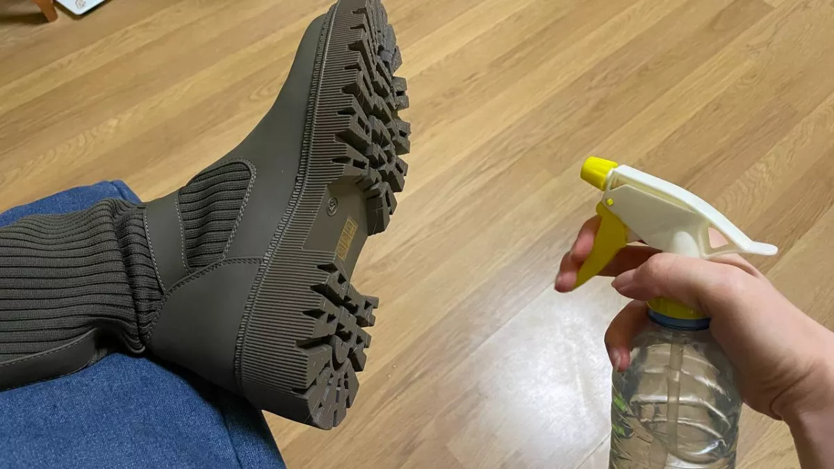 Распыляю на подошву и мартовская слякоть не страшна: иду как по асфальту летом