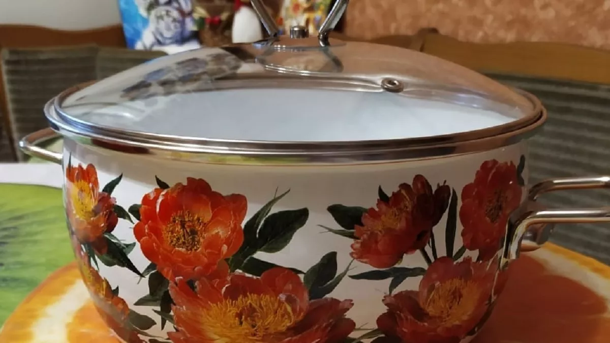 Кипячу туалетную бумагу в кастрюле — и угощение на три дня готово: обалдели все соседи